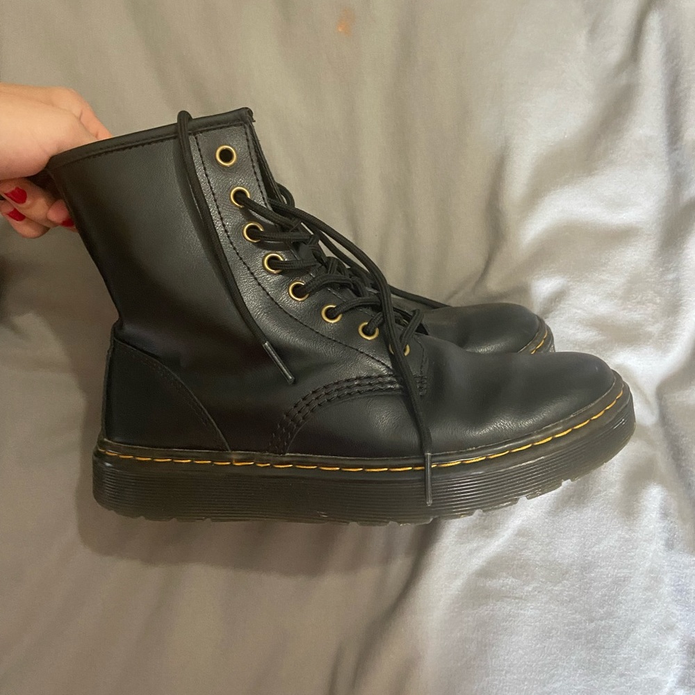 Dr. Marten like new boots size 7